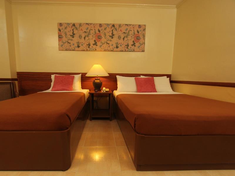 La Parilla Hotel Cabanatuan City Eksteriør billede