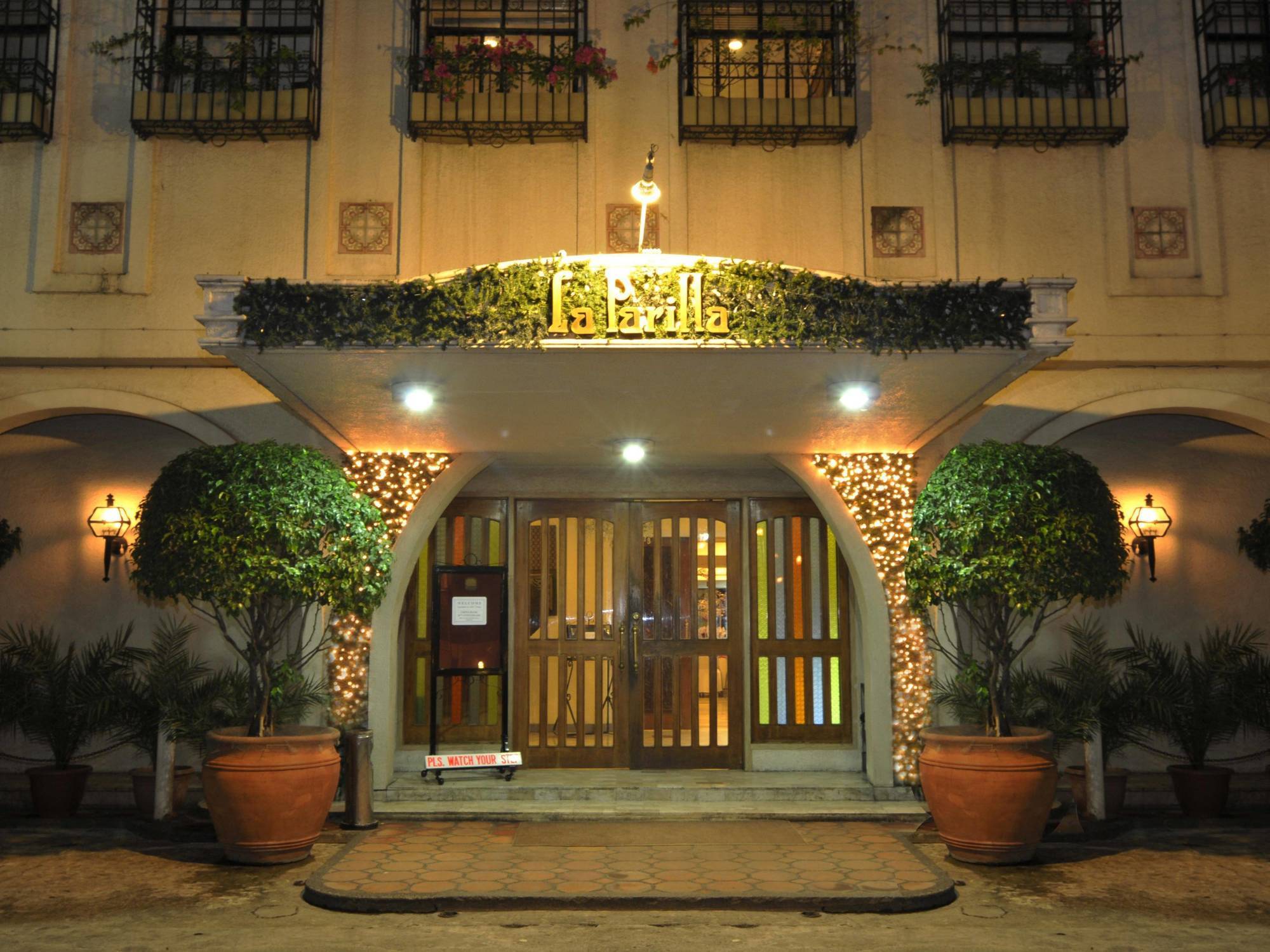 La Parilla Hotel Cabanatuan City Eksteriør billede
